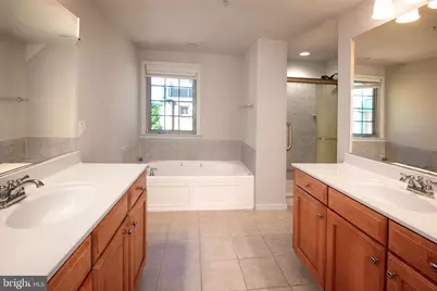 9657 Cedar Farm Circle, Fairfax, VA 22031 - Photo 24