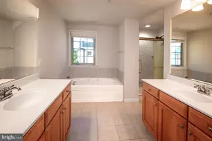 9657 Cedar Farm Cir, Fairfax, VA 22031 - Photo 24