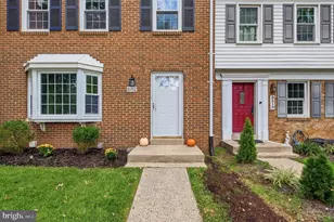 8312 Moline Pl, Springfield, VA 22153 - Photo 4