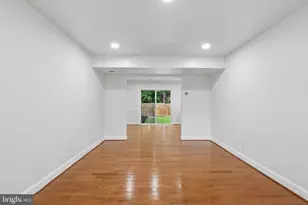 8312 Moline Pl, Springfield, VA 22153 - Photo 6