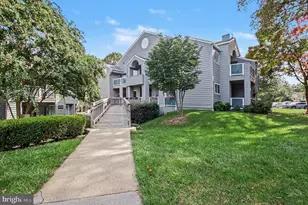 1504 Summerchase Ct, Reston, VA 20194 - Photo 2