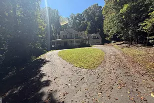 4738 Holly Ave, Fairfax, VA 22030 - Photo 2