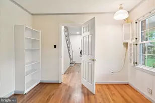 1110 Anesbury Ct, Alexandria, VA 22308 - Photo 16