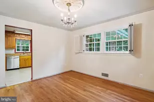 1110 Anesbury Ct, Alexandria, VA 22308 - Photo 14