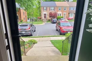 9037 Gavelwood Ct, Springfield, VA 22153 - Photo 6