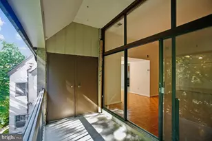 1671 Parkcrest Cir, Reston, VA 20190 - Photo 28