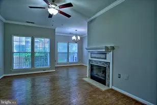 4139 Fountainside Ln, Fairfax, VA 22030 - Photo 4