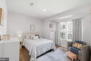 12875 Mosaic Pk Wy, Herndon, VA 20171 - Photo 18