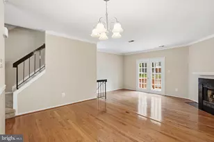 5906 Bridgetown Ct, Burke, VA 22015 - Photo 10