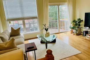 11431 Log Ridge Dr, Fairfax, VA 22030 - Photo 6