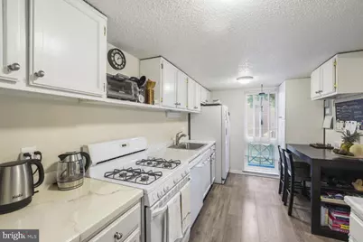 11815 Breton Court #12B, Reston, VA 20191 - Photo 4