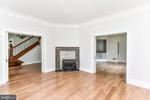 2415 Sandburg St, Dunn Loring, VA 22027 - Photo 8