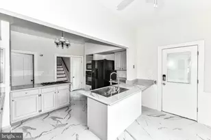 2415 Sandburg St, Dunn Loring, VA 22027 - Photo 14