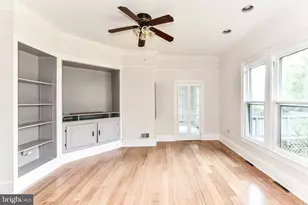 2415 Sandburg St, Dunn Loring, VA 22027 - Photo 10
