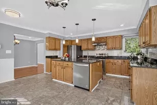 13708 Pitkin Ct, Chantilly, VA 20151 - Photo 12