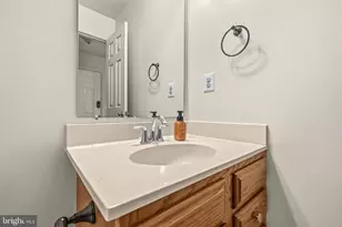 6018 Kestner Cir, Alexandria, VA 22315 - Photo 10