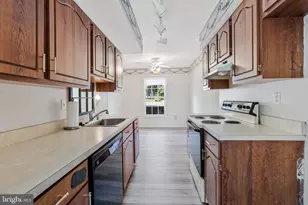 4930 Van Walbeek Pl, Annandale, VA 22003 - Photo 12