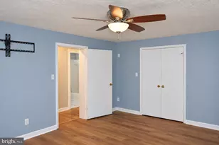 8531 W Oak Pl, Vienna, VA 22182 - Photo 26