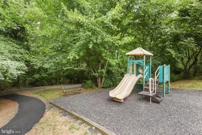2524 Terra Cotta Circle, Herndon, VA 20171 - Photo 36