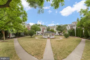 2524 Terra Cotta Cir, Herndon, VA 20171 - Photo 34
