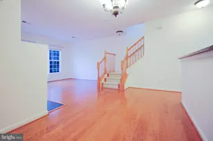 4479 Beacon Grove Cir, Fairfax, VA 22033 - Photo 6