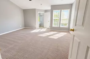 2581 Sutters Mill Dr, Herndon, VA 20171 - Photo 14
