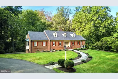 9187 Old Dominion Drive, McLean, VA 22102 - Photo 4