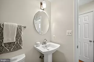 6850 McLean Province Cir, Falls Church, VA 22043 - Photo 34
