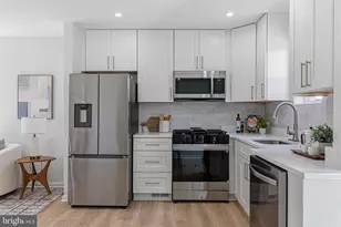 5924 Edgehill Ct, Alexandria, VA 22303 - Photo 14
