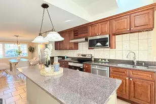 4905 Apple Tree Dr, Alexandria, VA 22310 - Photo 8