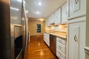 6279 Kerrydale Dr, Springfield, VA 22152 - Photo 2