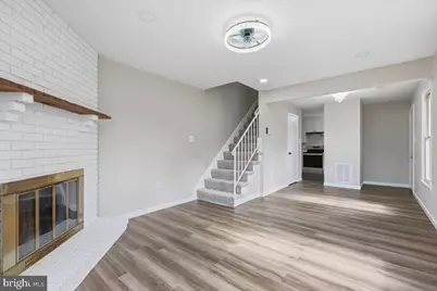 13831 Claret Court, Chantilly, VA 20151 - Photo 8