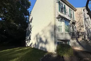 14548 Battery Ridge Ln, Centreville, VA 20120 - Photo 2