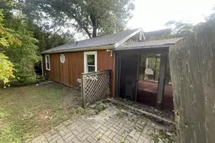 7208 Hickory St, Falls Church, VA 22043 - Photo 2
