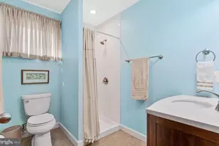 134 Kingsley Rd SW, Vienna, VA 22180 - Photo 16