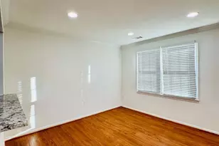 7942 Timarand Ct, Lorton, VA 22079 - Photo 10