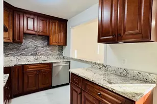7942 Timarand Ct, Lorton, VA 22079 - Photo 8