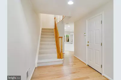 4037 Fairfax Center Hunt Trl Trail, Fairfax, VA 22030 - Photo 4