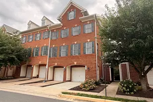 4611 Hummingbird Ln, Fairfax, VA 22033 - Photo 1