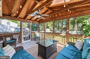 12804 Reams Station Pl, Herndon, VA 20170 - Photo 10