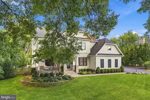 402 Mashie Dr SE, Vienna, VA 22180 - Photo 2