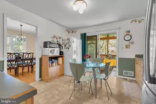 8004 Lynnfield Dr, Alexandria, VA 22306 - Photo 14