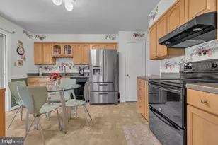8004 Lynnfield Dr, Alexandria, VA 22306 - Photo 12