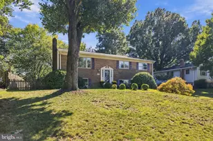 8004 Lynnfield Dr, Alexandria, VA 22306 - Photo 2