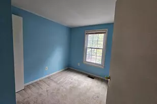 14431 Gringsby Ct, Centreville, VA 20120 - Photo 10