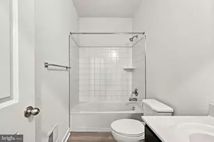 4911 Longmire Wy, Chantilly, VA 20151 - Photo 44
