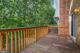 9013 Golden Leaf Ct, Springfield, VA 22153 - Photo 26