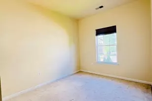 4665 Carisbrooke Ln, Fairfax, VA 22030 - Photo 6