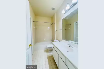 4665 Carisbrooke Lane, Fairfax, VA 22030 - Photo 10