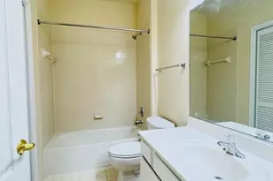 4665 Carisbrooke Ln, Fairfax, VA 22030 - Photo 10